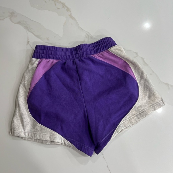 Purple colorblock Fabletics fleece shorts sz S - Picture 3 of 4